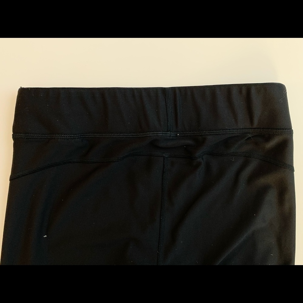 🔴 SOLD 🔴 under armour leggings - Picture 3 of 4